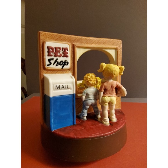 House of Lloyd 1989 Pet Shop Music Box - Picture 4 of 5